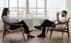 Konsultacja psychiatryczna online – skuteczna forma wsparcia czy tylko alternatywa?